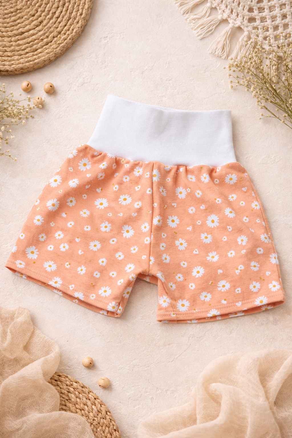 Kurze Hose kleine Blumen